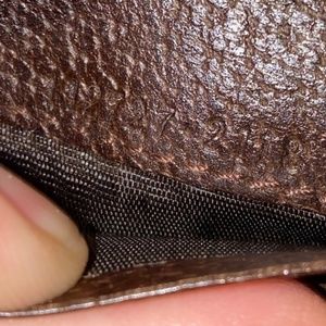 Authentic signature Gucci wallet